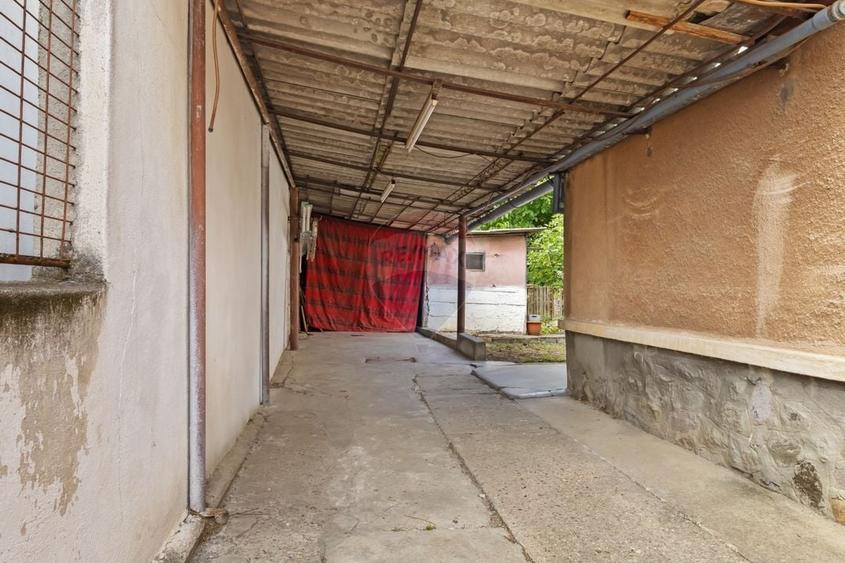 Casă de vanzare in Gradiste + un teren de 720 mp - 11
