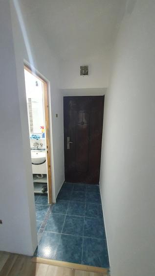 Garsoniera de vanzare sau inchiriere - 1