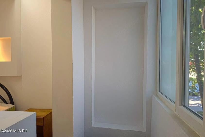 Apartament cu 4 camere semidecomandat în Mehala