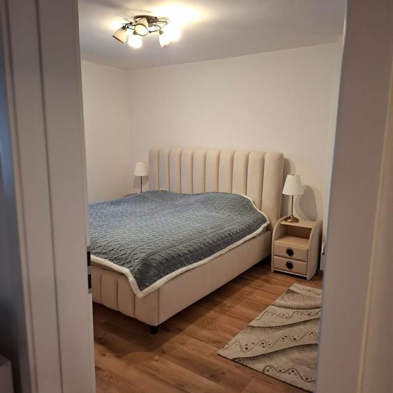 Apartament cu 4 camere decomandat în Cug