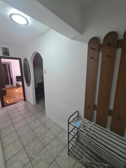 Inchiriez apartament 2 camere central - 7