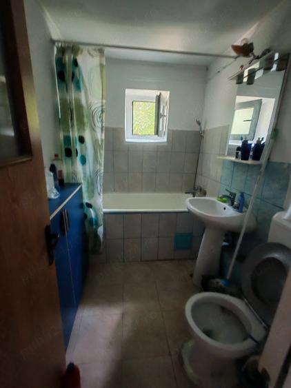 Apartament cu 2 camere decomandat în Exterior Vest