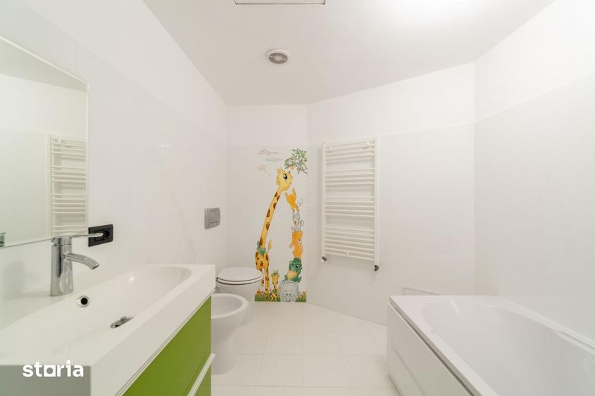 Casă cu 4 camere cu Teren 508 Mp în Găvana
