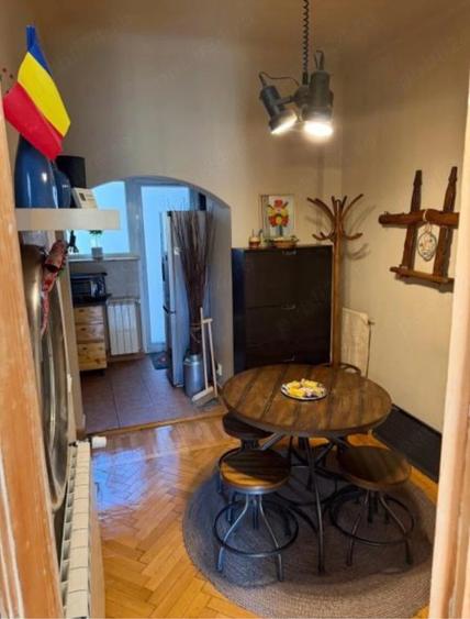 Apartament cu 2 camere semidecomandat în Armeneasca