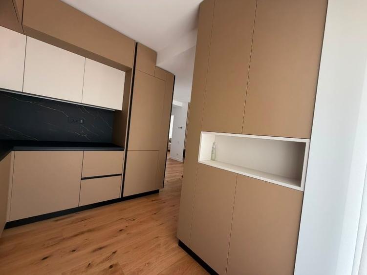 Apartament cu 3 camere decomandat, mobilat în Unirii