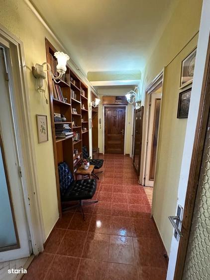 Apartament cu 3 camere în Central