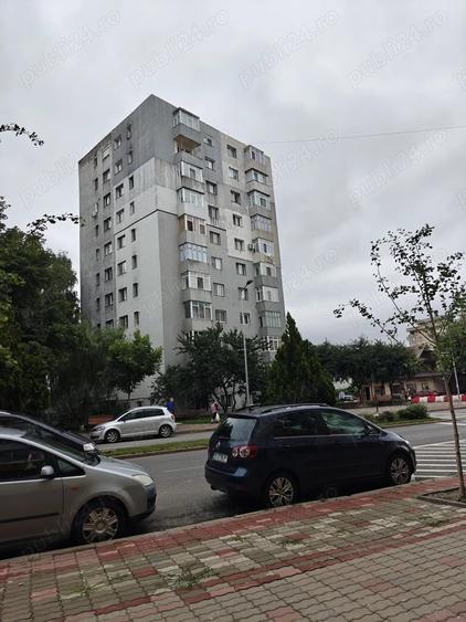 Apartament cu 3 camere decomandat în Ultracentral