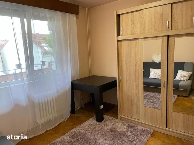 Apartament cu 3 camere decomandat în Ultracentral