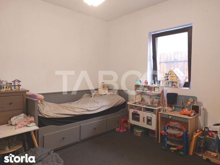 Casă cu 4 camere cu Teren 145 Mp în Central
