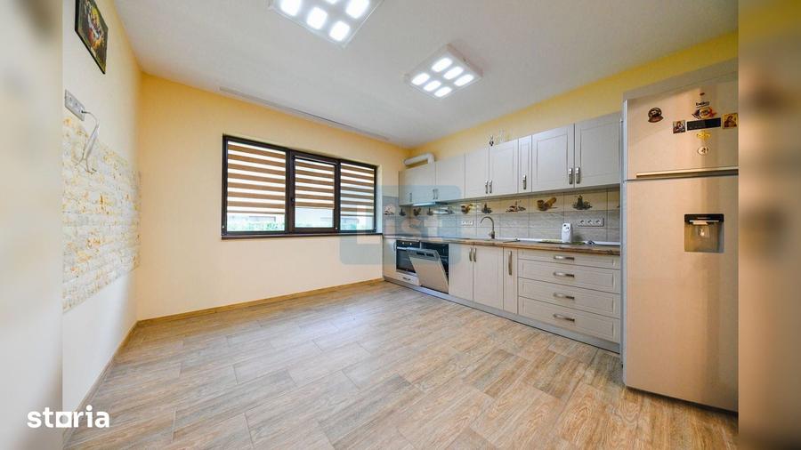 Casă cu 7 camere cu Teren 700 Mp în Florești