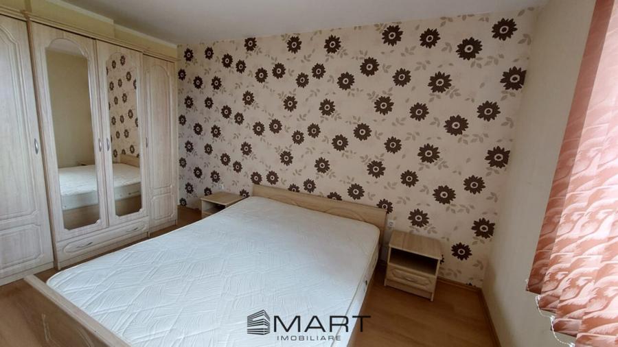 Apartament cu 4 camere decomandat în Ștrand