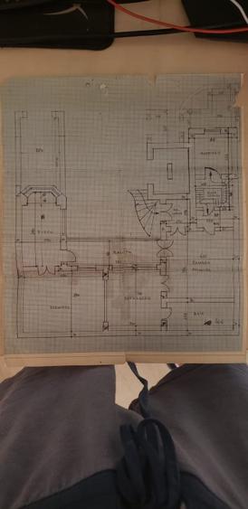 Apartament cu 4 camere semidecomandat în P-ța Romană