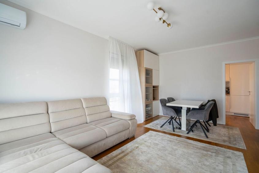 Apartament cu 3 camere decomandat, mobilat în Central