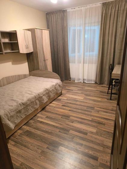 Apartament cu 3 camere decomandat în Tolstoi