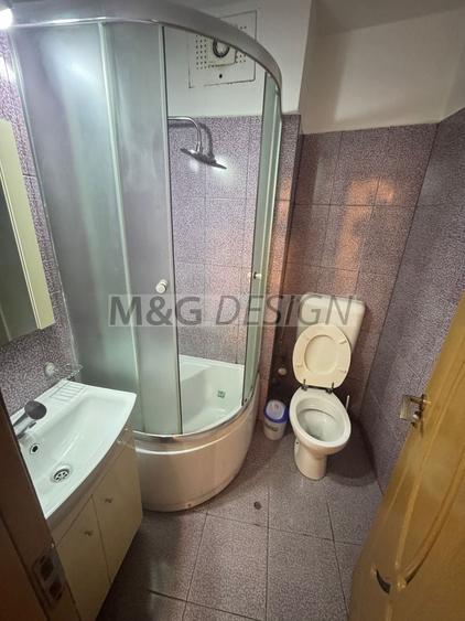 Apartament cu 3 camere decomandat în Complex Studențesc