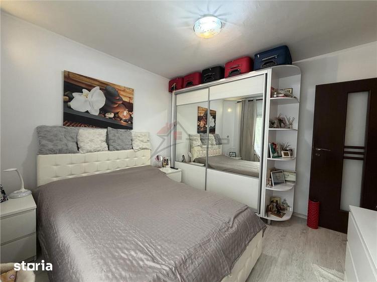 Apartament cu 3 camere decomandat în Cug