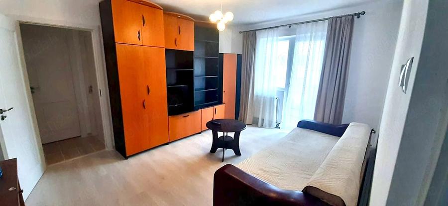 Apartament cu 2 camere semidecomandat în Vlahuță