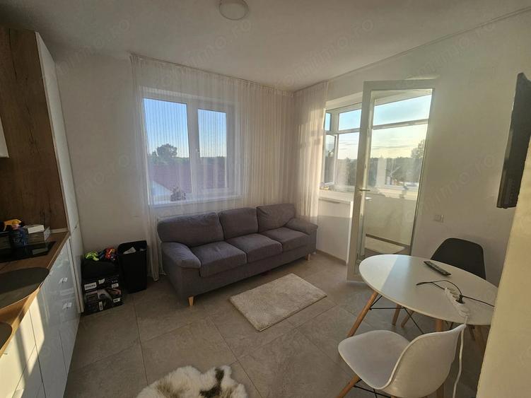 Apartament cu 2 camere decomandat în Golești (Ștefănești)