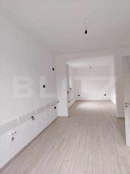 Casă individuală cu 8 camere cu Canalizare în Exterior Nord