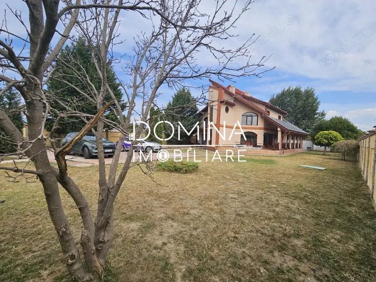 Casă cu 2 camere cu Teren 1160 Mp în Central