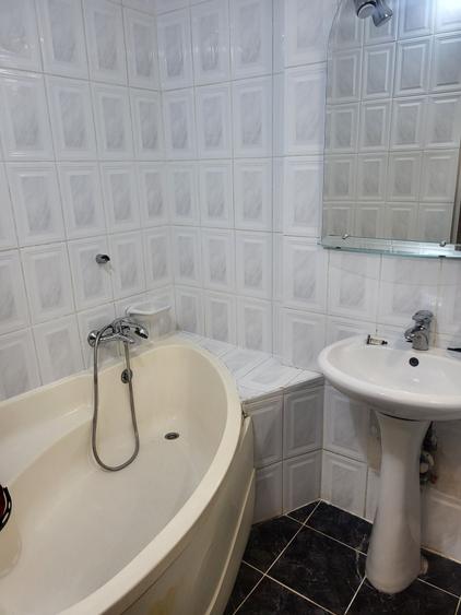 Inchiriez apartament semidecomandat 3 camere Giulesti - 2