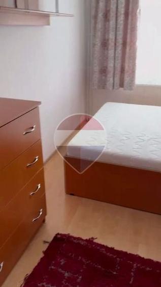 Apartament cu 3 camere decomandat în Alexandru cel Bun