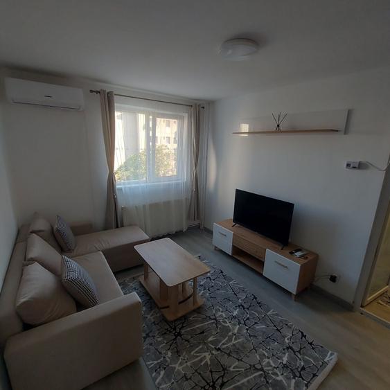 Apartament cu 2 camere nedecomandat în Rahova