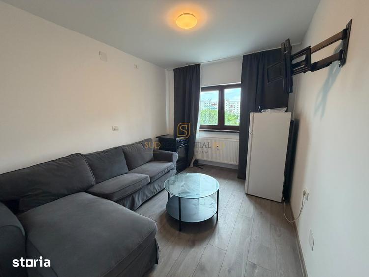 Apartament cu 4 camere decomandat în Berceni