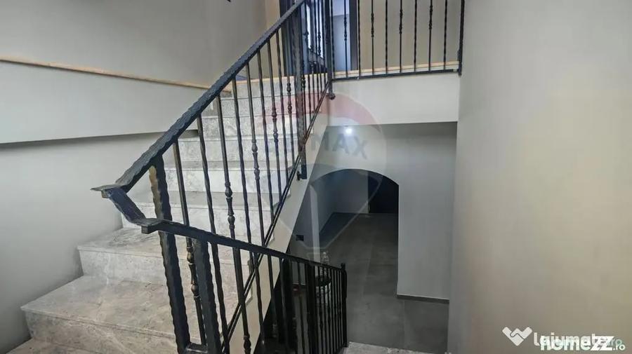 Casă cu 4 camere cu Teren 563 Mp în Corbeanca