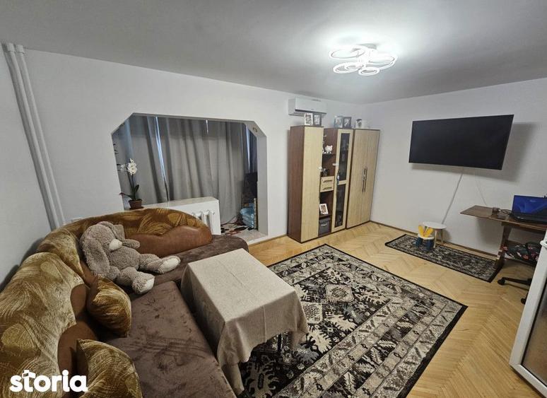 Apartament cu 3 camere în Nicolina