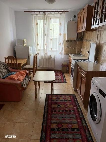 Apartament cu 2 camere decomandat în Între Lacuri
