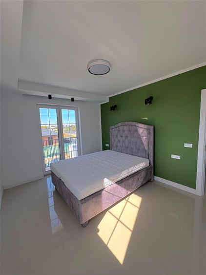 Casă cu 6 camere cu Teren 500 Mp în Stupini