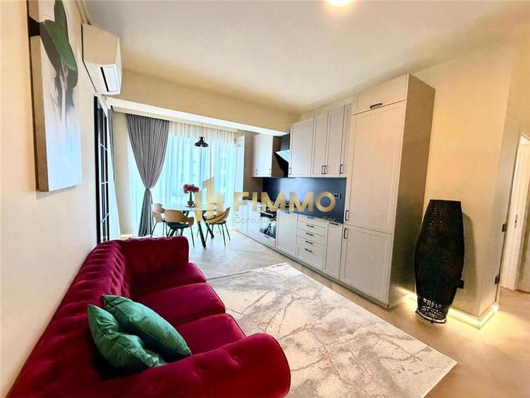 Apartament cu 3 camere semidecomandat în Est