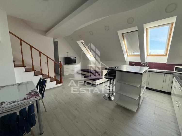 Apartament cu 4 camere semidecomandat, mobilat în Torontalului