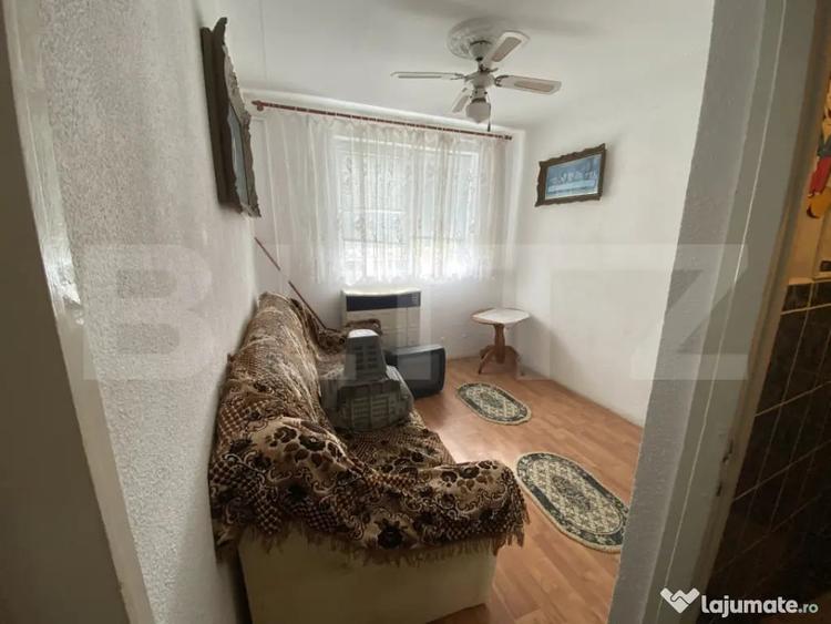 Apartament cu 2 camere semidecomandat, mobilat în Central