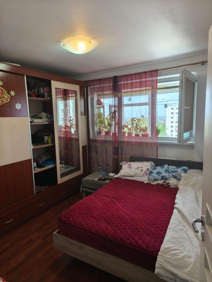 Apartament cu 3 camere decomandat, mobilat în Pantelimon