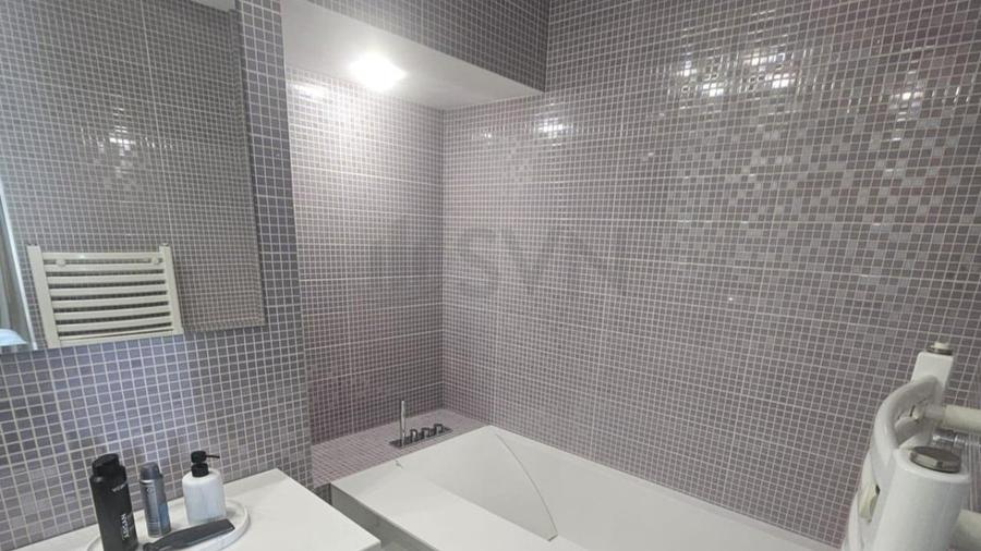 Apartament cu 5 camere decomandat, mobilat în Lacul Tei
