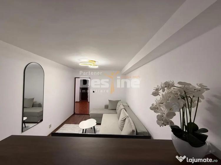 Apartament cu 4 camere decomandat în Central