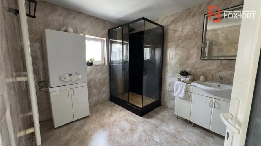 Apartament cu 4 camere, mobilat în Dâmbovița