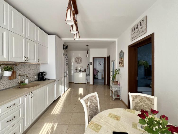 Apartament cu 2 camere decomandat, mobilat în Giroc