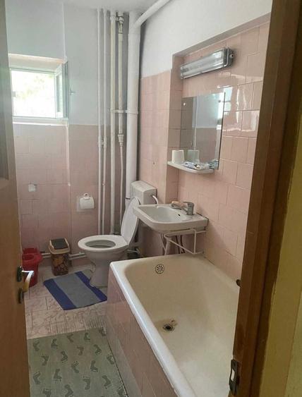 Apartament cu 3 camere decomandat în Păcurari