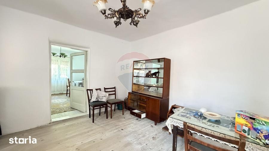 Casă cu 4 camere cu Teren 700 Mp în Vitrometan