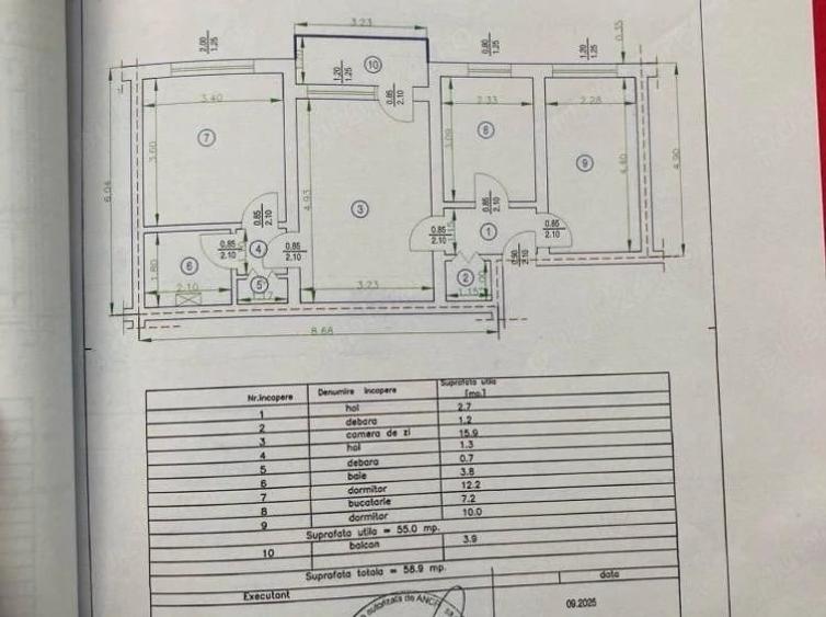 Apartament cu 3 camere semidecomandat în Central