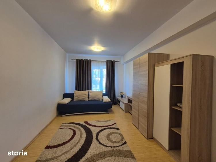 Casă cu 4 camere în Dâmbul Rotund
