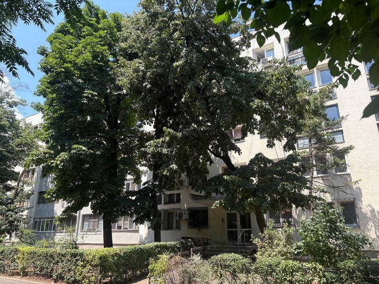 Apartament cu 3 camere în Titan