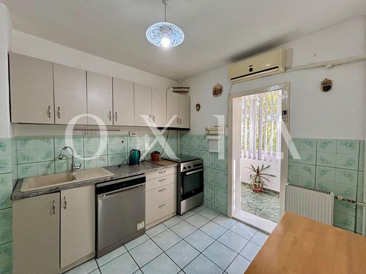 Apartament cu 2 camere decomandat, mobilat în Girocului
