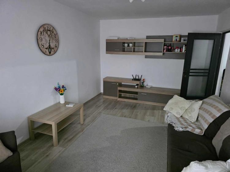 Apartament cu 3 camere decomandat în Gării