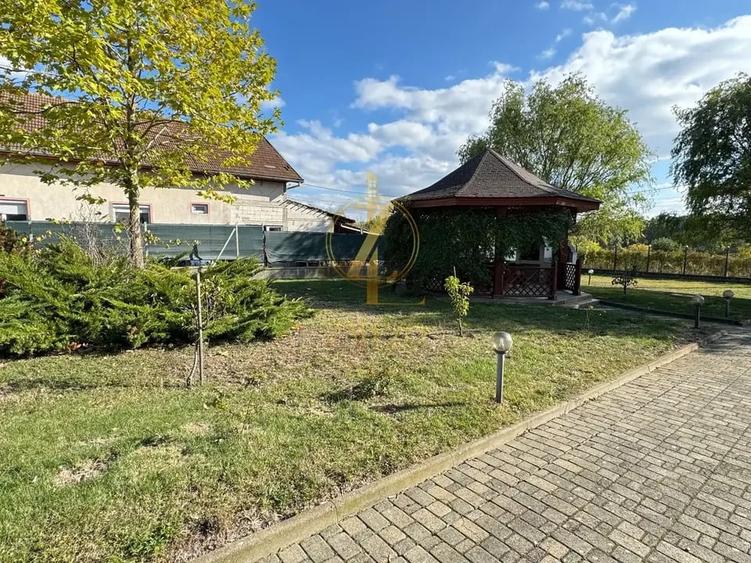 Casă cu 6 camere cu Canalizare în Buziaș