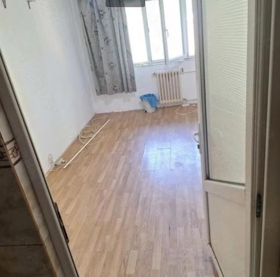 Garsonieră semidecomandată în CET