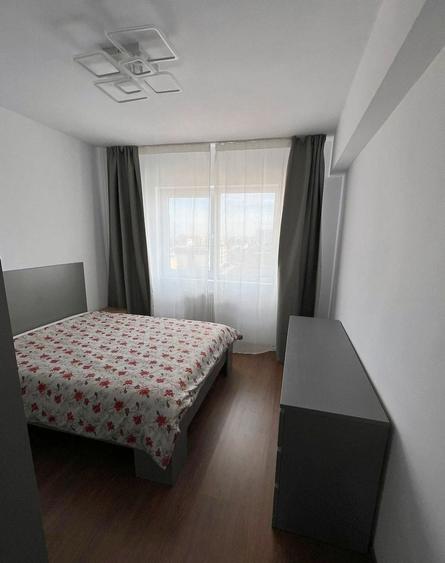 Apartament cu 2 camere decomandat în Titan